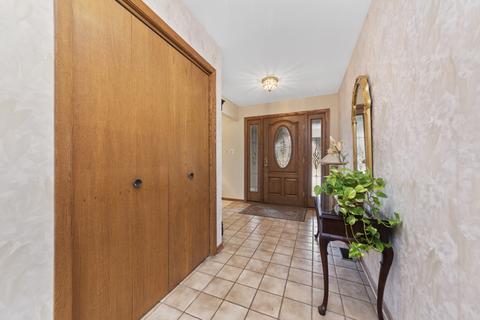 449 Waterford Dr, Willowbrook, IL 60527 photo 12