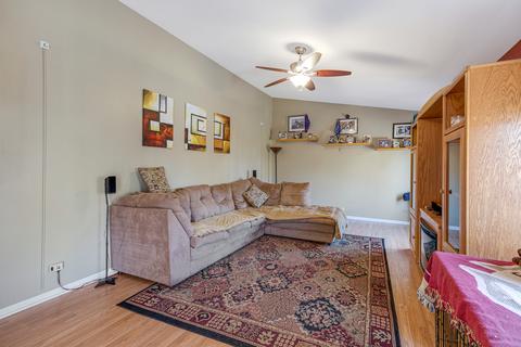 555 Foxford Rd, Bartlett, IL 60103 photo 13