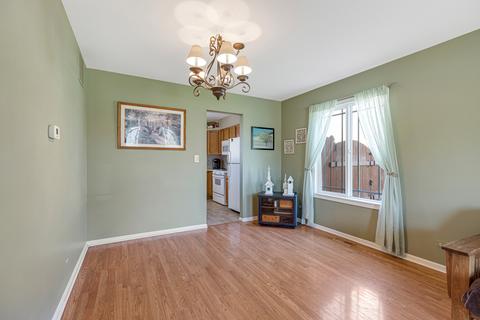 555 Foxford Rd, Bartlett, IL 60103 photo 6