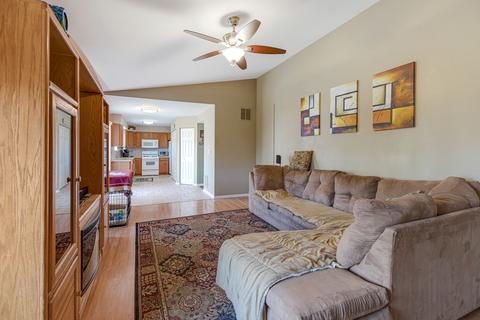 555 Foxford Rd, Bartlett, IL 60103 photo 14