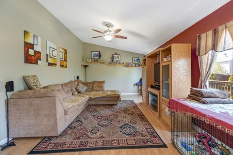 555 Foxford Rd, Bartlett, IL 60103 photo 12