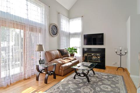 1451 Beaumont Cir, Bartlett, IL 60103 photo 4