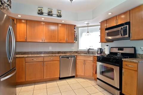 1451 Beaumont Cir, Bartlett, IL 60103 photo 5