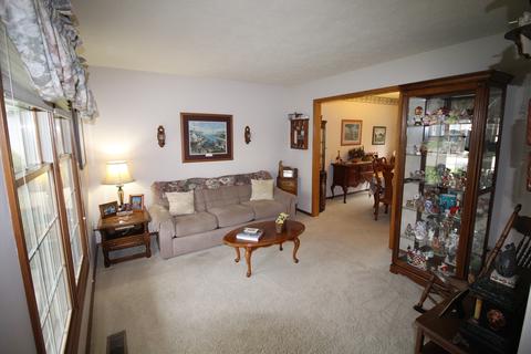 1604 Ashbrook Ct, Normal, IL 61761 photo 4