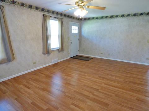 324 E Steward St, Plano, IL 60545 photo 5