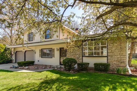 421 Northgate Rd, Lindenhurst, IL 60046 photo 2