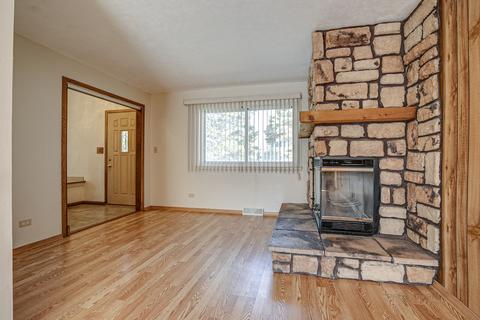421 Northgate Rd, Lindenhurst, IL 60046 photo 5