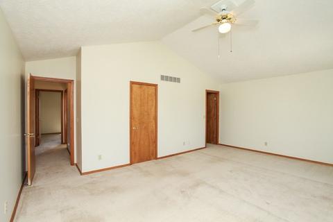 44 Edgewood Ct, Bloomington, IL 61701 photo 17