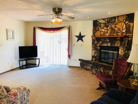 208 Scott Dr, Dwight, IL 60420 photo 6