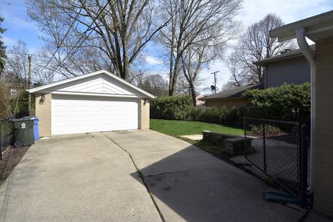 421 S Pine St, Mount Prospect, IL 60056 photo 6