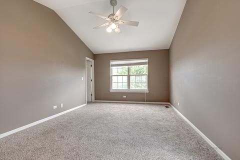 446 Mockingbird Ct, Lindenhurst, IL 60046 photo 19