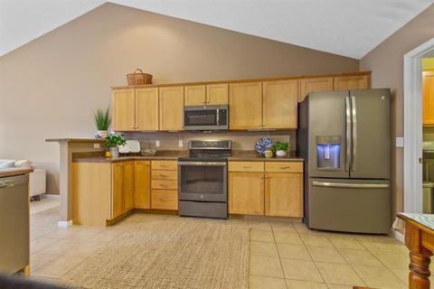 360 Beechwood Ct, Normal, IL 61761 photo 6