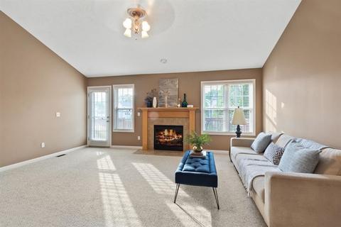 360 Beechwood Ct, Normal, IL 61761 photo 3