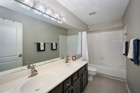 511 Bourbon Ln, Naperville, IL 60565 photo 16