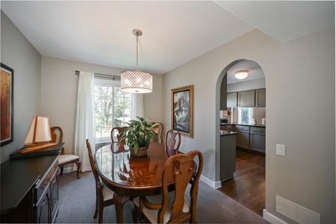 511 Bourbon Ln, Naperville, IL 60565 photo 6