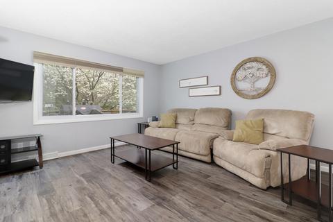 108 S Hershey Rd, Bloomington, IL 61704 photo 4