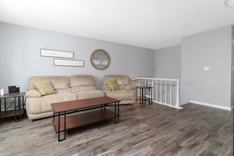 108 S Hershey Rd, Bloomington, IL 61704 photo 5