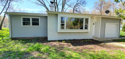 1715 Beechnut Dr, Holiday Hills, IL 60051 photo 1