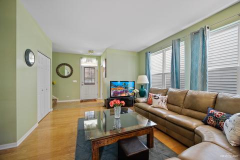 2159 Grayhawk Dr, Aurora, IL 60503 photo 4