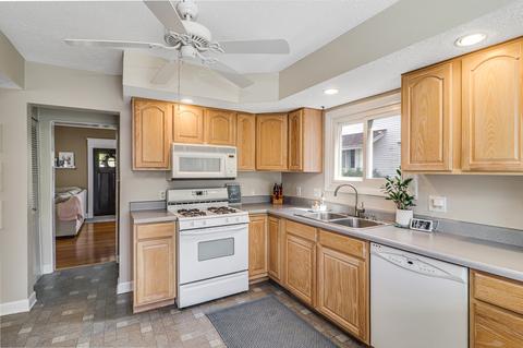 307 Vale St, Bloomington, IL 61701 photo 16