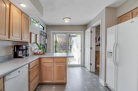 307 Vale St, Bloomington, IL 61701 photo 13