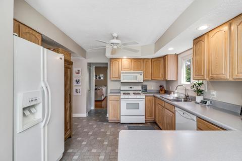 307 Vale St, Bloomington, IL 61701 photo 15