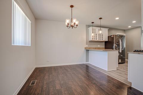 445 Aster Ln, Hoffman Estates, IL 60169 photo 7