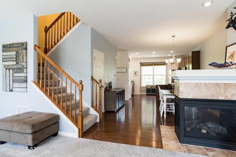 216 Comstock Dr, Elgin, IL 60124 photo 7