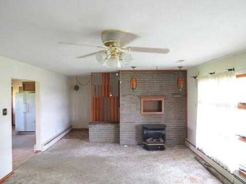 105 Parkview Dr, Forrest, IL 61741 photo 4