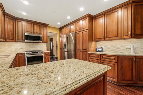333 Bryan Dr, Cary, IL 60013 photo 14
