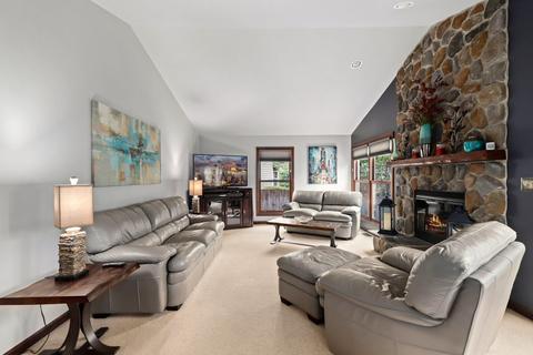 333 Bryan Dr, Cary, IL 60013 photo 22