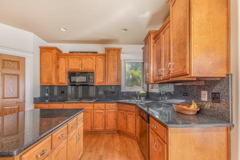 22907 Weinhold Dr, Plainfield, IL 60585 photo 13
