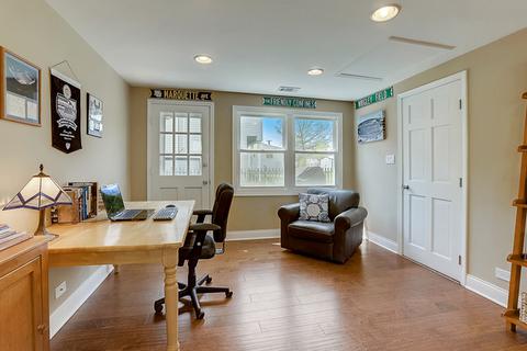 950 S Warrington Rd, Des Plaines, IL 60016 photo 5