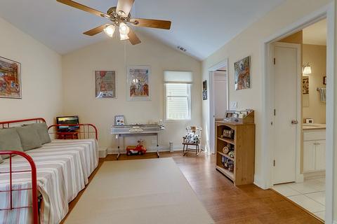 950 S Warrington Rd, Des Plaines, IL 60016 photo 13