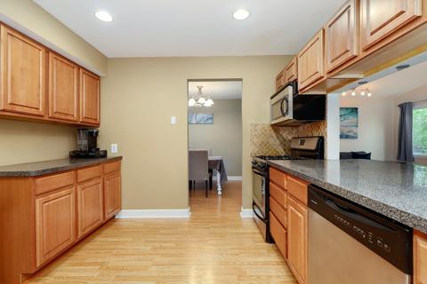 4610 Brigantine Ln, Hoffman Estates, IL 60192 photo 16