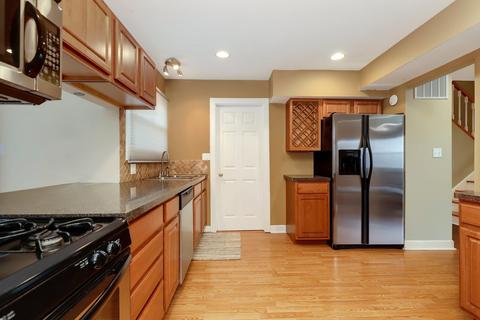 4610 Brigantine Ln, Hoffman Estates, IL 60192 photo 12
