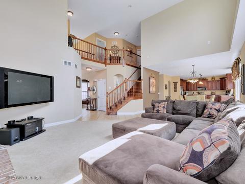 1464 Pleasant Dr, Bartlett, IL 60103 photo 4
