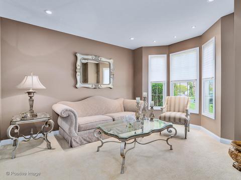 1464 Pleasant Dr, Bartlett, IL 60103 photo 2