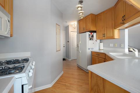 720 W Paddock Dr, Wheeling, IL 60090 photo 7