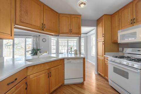 720 W Paddock Dr, Wheeling, IL 60090 photo 6