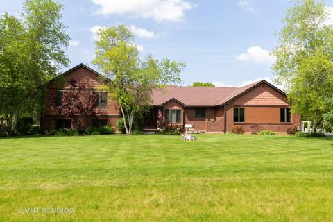 41 W700 Lenz Rd, Elgin, IL 60124 photo 1