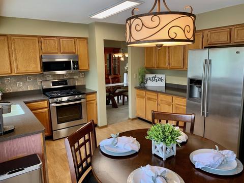 978 Tallgrass Dr, Bartlett, IL 60103 photo 6
