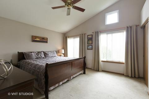 978 Tallgrass Dr, Bartlett, IL 60103 photo 11