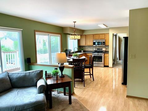978 Tallgrass Dr, Bartlett, IL 60103 photo 7