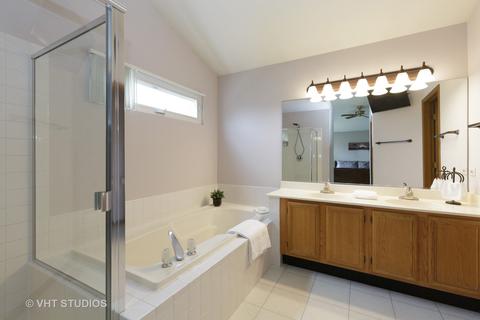 978 Tallgrass Dr, Bartlett, IL 60103 photo 12