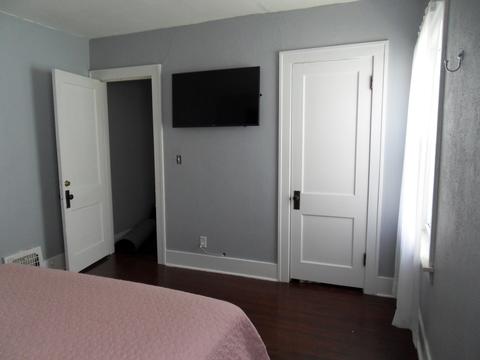 637 Bangs St, Aurora, IL 60505 photo 21