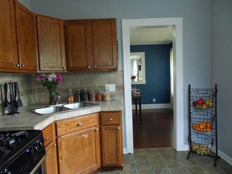 637 Bangs St, Aurora, IL 60505 photo 11