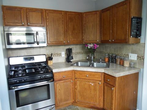 637 Bangs St, Aurora, IL 60505 photo 8