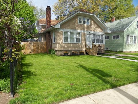 637 Bangs St, Aurora, IL 60505 photo 1