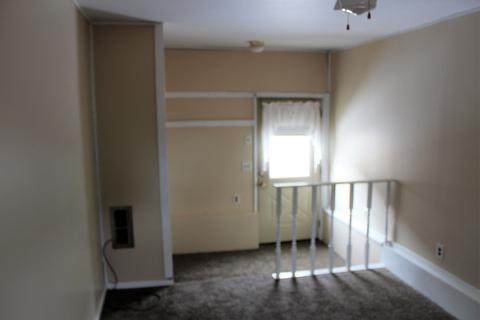 203 S Madison St, Morrison, IL 61270 photo 9